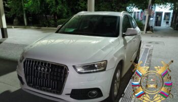 Водитель без прав сбил девушку на пешеходном переходе в Армавире