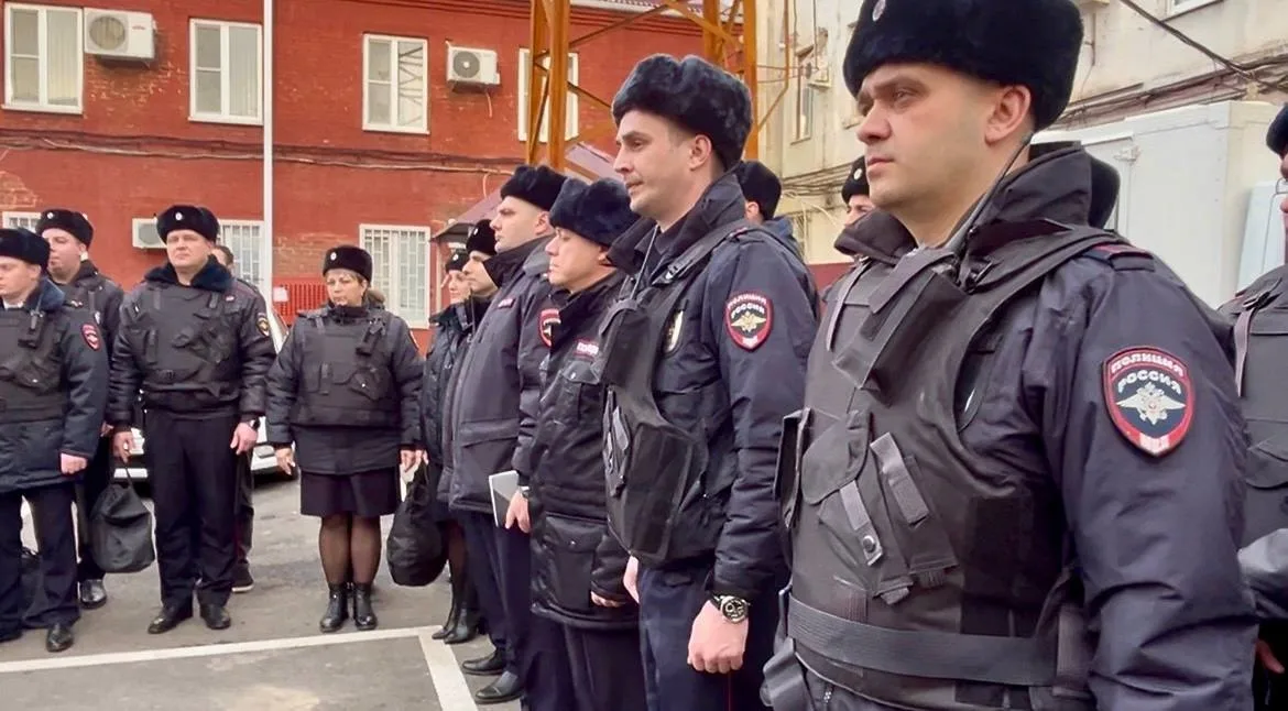 полицейские в Армавире