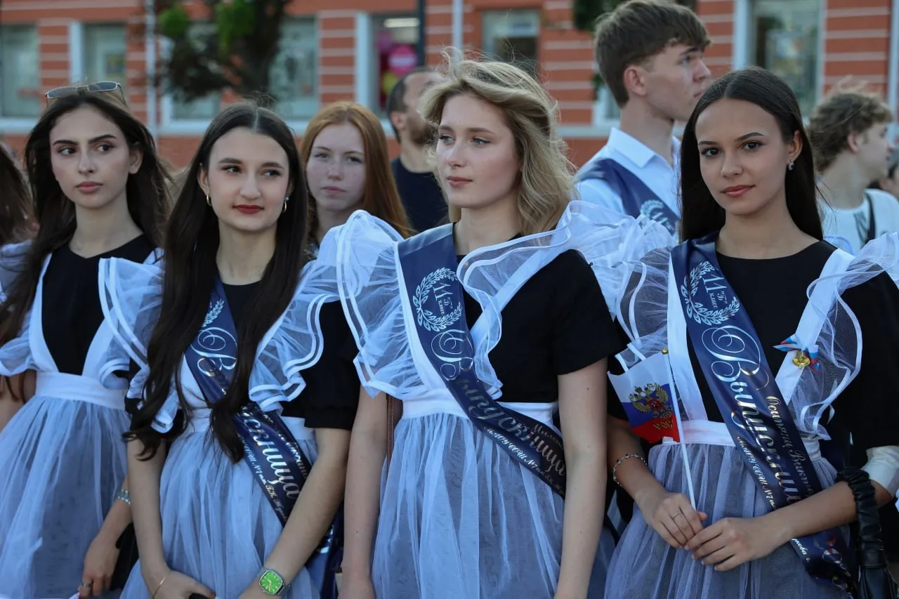 Школьники сдают ЕГЭ в Армавире